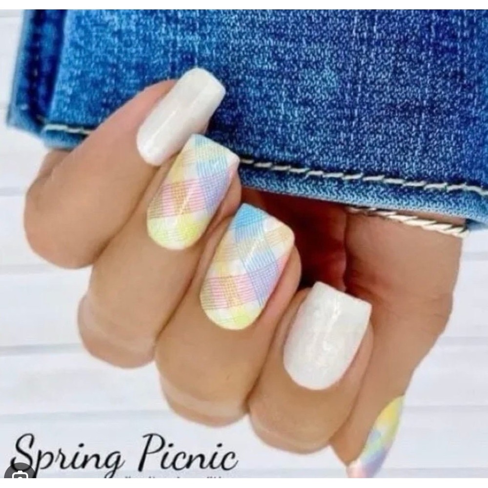Color Street Spring Picnic Nail Polish Strips Pastel Plaid White Glitter FDF277